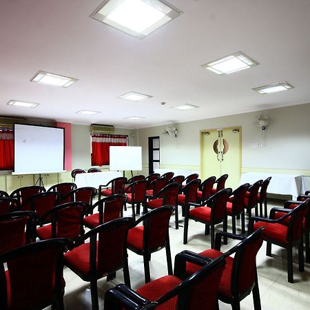 Hotel Deccan Park Pune Esterno foto