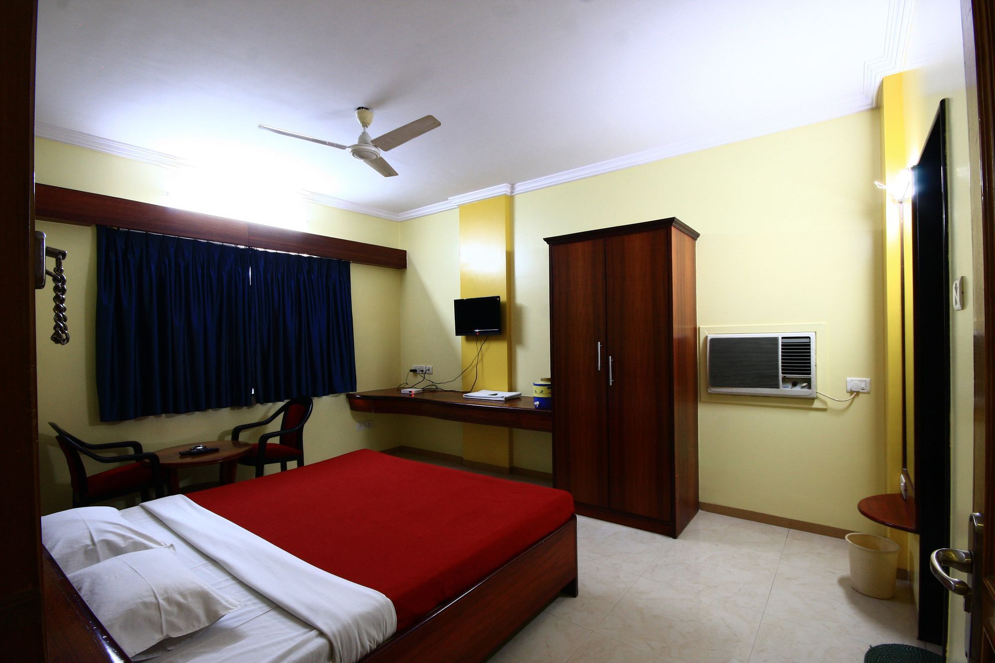 Hotel Deccan Park Pune Esterno foto