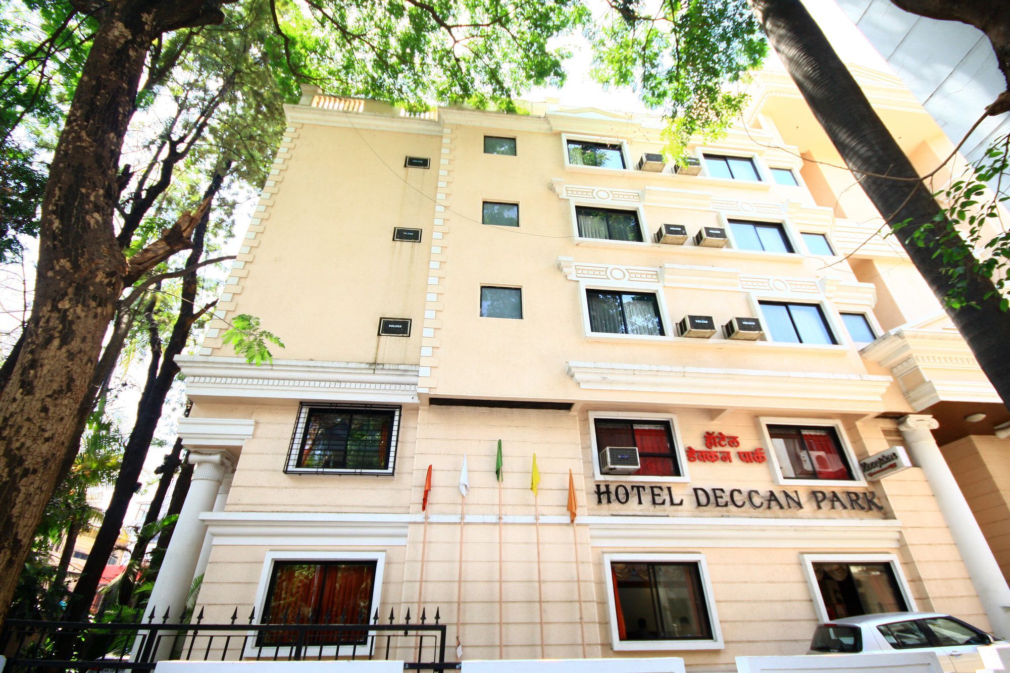 Hotel Deccan Park Pune Esterno foto